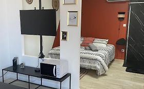 Studio Cosy tt confort proche aéroport